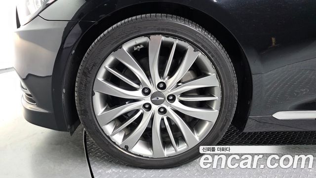 Hyundai Genesis из Кореи Encar