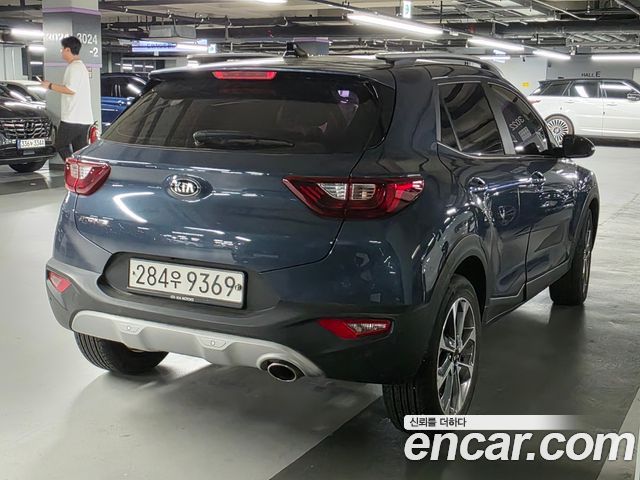 Kia Stonic из Кореи Encar