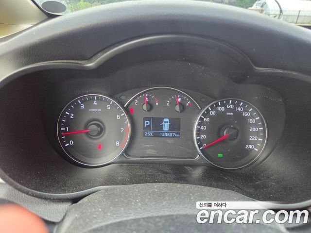 Kia Carens из Кореи Encar