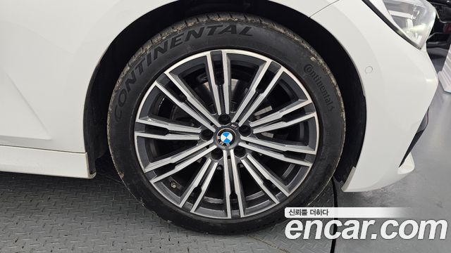 BMW 3-Series из Кореи Encar