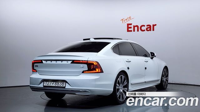 Volvo S90 T8 AWD Inscription — пробег 88 420 км — фото 2 из 5