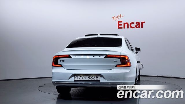 Volvo S90 T8 AWD Inscription — пробег 88 420 км — фото 4 из 5