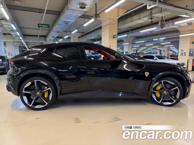 Ferrari Purosangue из Кореи Encar