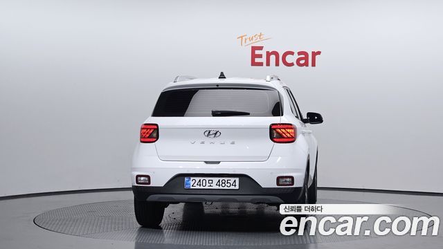 Hyundai Venue из Кореи Encar