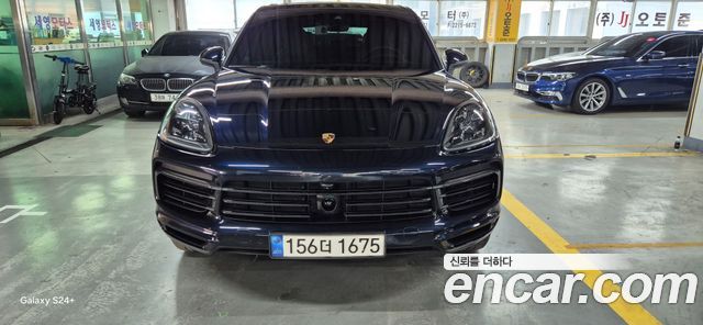 Porsche Cayenne 3.0 E-Hybrid — пробег 71 000 км — фото 3 из 5