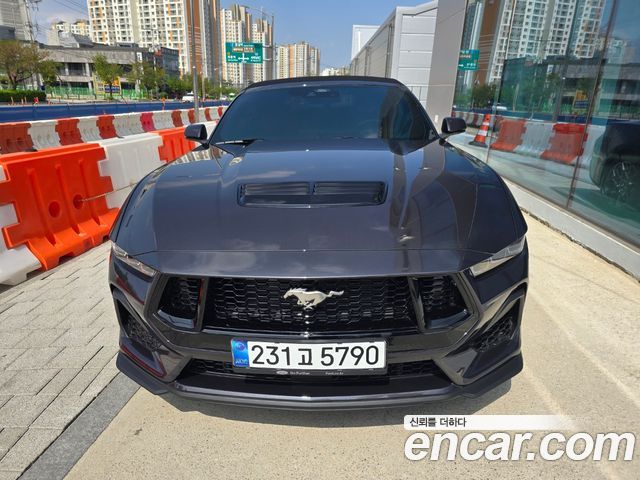 Ford Mustang 5.0 GT Premium Convertible — пробег 33 500 км — фото 2 из 5