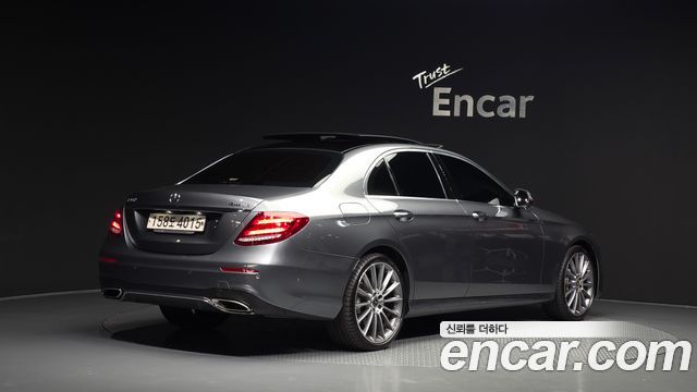 Mercedes-Benz E-Class из Кореи Encar