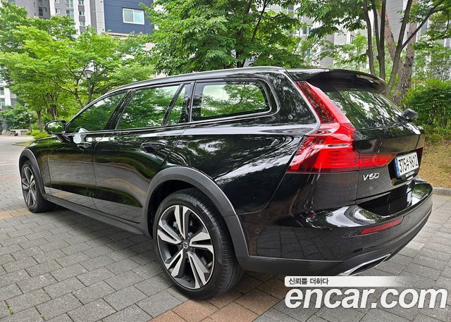 Volvo V60 из Кореи Encar