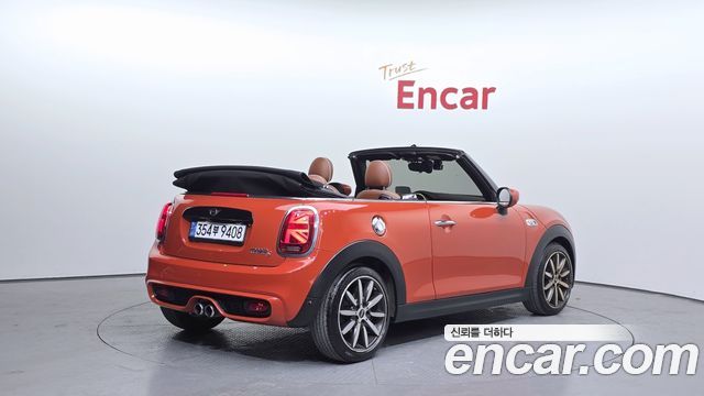 Mini Cooper Convertible Standard 3rd — пробег 106 585 км — фото 2 из 5