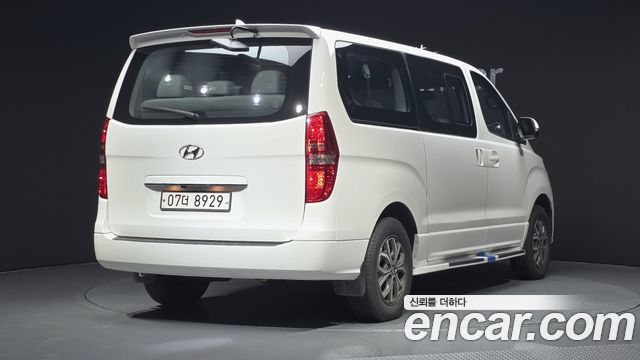 Hyundai Starex 4WD Urban 9-Seater Premium Special — пробег 38 850 км — фото 2 из 5