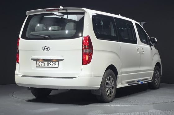 Hyundai Starex 4WD Urban 9-Seater Premium Special — пробег 38 850 км — фото 2 из 5