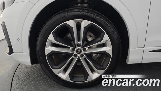 Audi Q8 из Кореи Encar