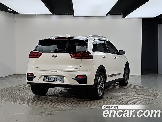 Kia Niro Taxi — пробег 233 627 км — фото 2 из 5