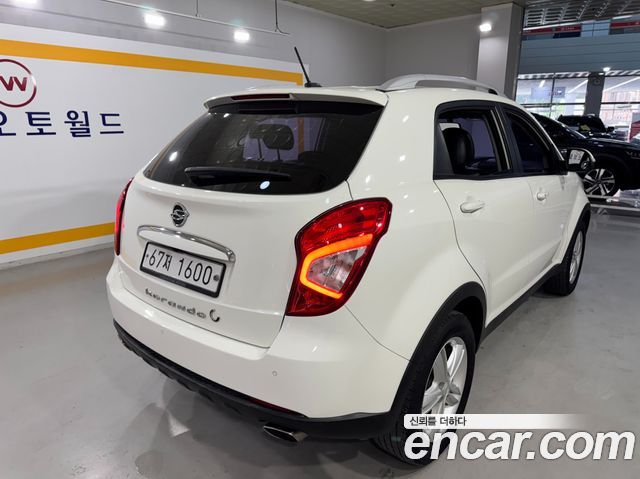 Ssangyong KORANDO 2.0 RX 2WD DLX — пробег 106 204 км — фото 5 из 5