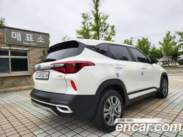 Kia Seltos из Кореи Encar