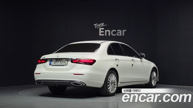 Mercedes-Benz E-Class из Кореи Encar