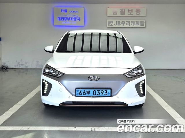 Hyundai Ioniq Q — пробег 98 765 км — фото 2 из 5