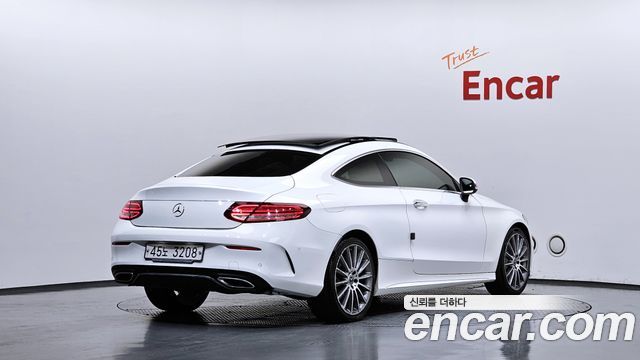 Mercedes-Benz C-Class из Кореи Encar