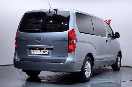 Hyundai Starex Van 3-Seater Smart — пробег 29 796 км — фото 2 из 5