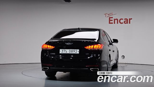 Hyundai Genesis из Кореи Encar