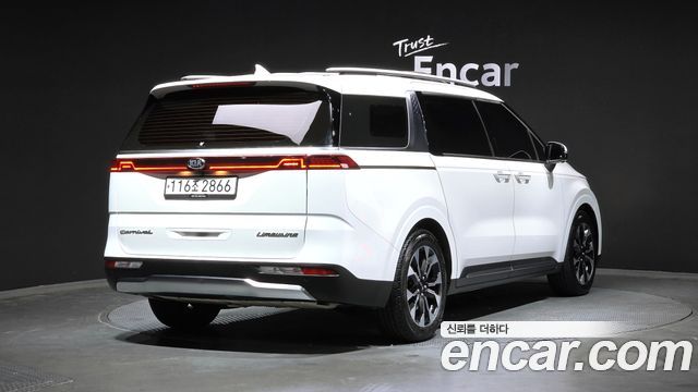 Kia Carnival 7-Seater Signature — пробег 110 718 км — фото 2 из 5