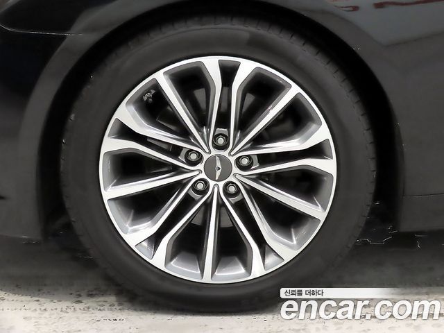 Hyundai Genesis из Кореи Encar