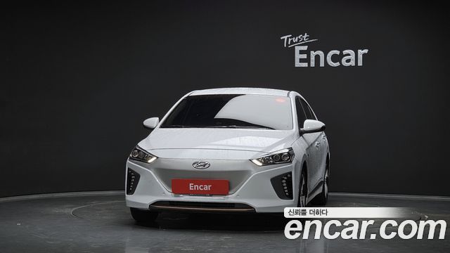 Hyundai Ioniq Q — пробег 93 749 км — фото 3 из 5