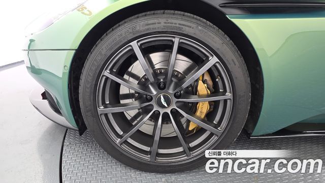 Astonmartin DB11 из Кореи Encar