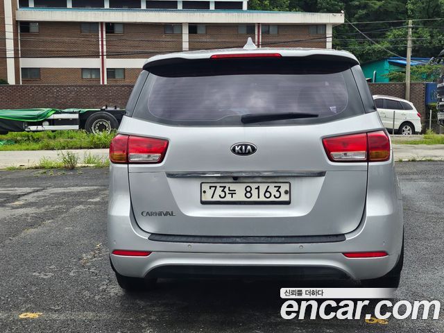 Kia Carnival из Кореи Encar