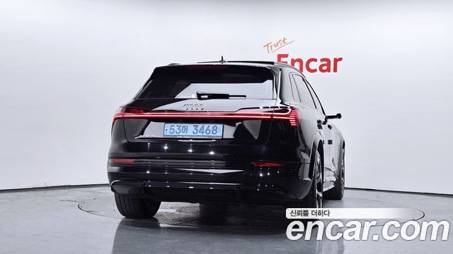 Audi e-tron из Кореи Encar