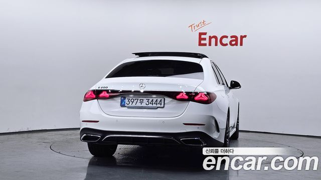 Mercedes-Benz E-Class из Кореи Encar