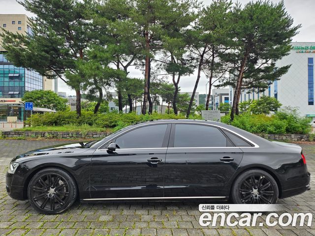 Audi A8 4.2 FSI Quattro LWB D4 — пробег 166 802 км — фото 4 из 5
