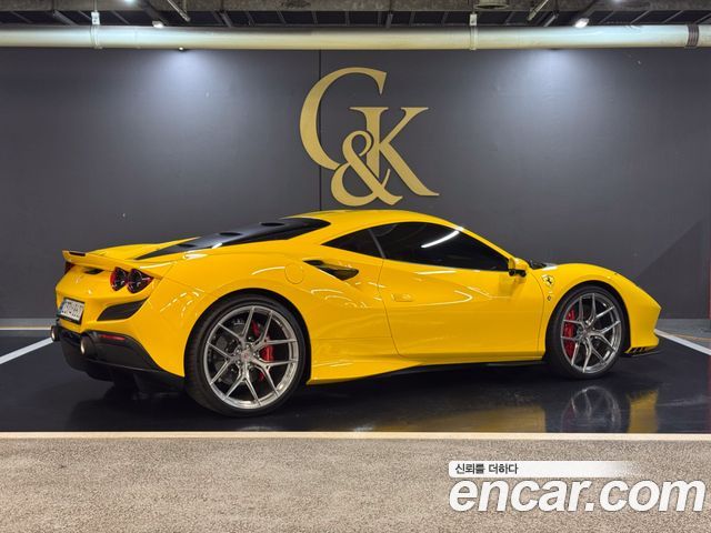 Ferrari F8 из Кореи Encar