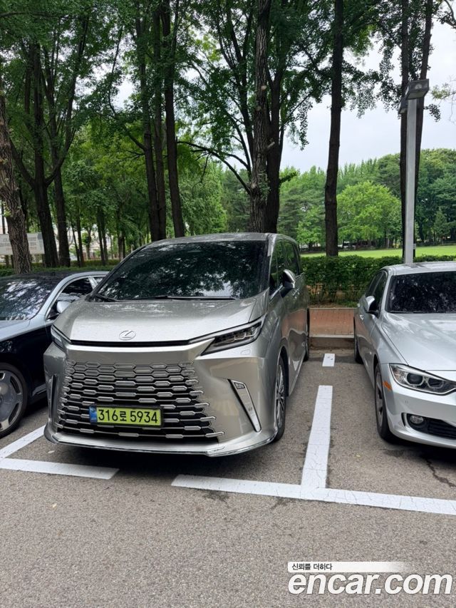 Lexus LM из Кореи Encar