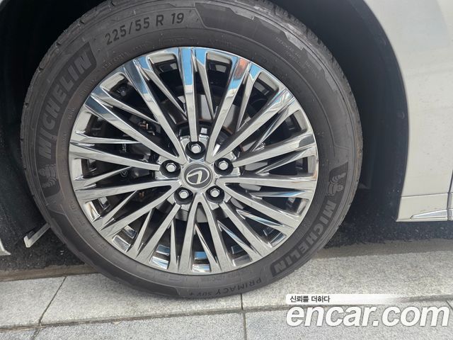 Lexus LM из Кореи Encar