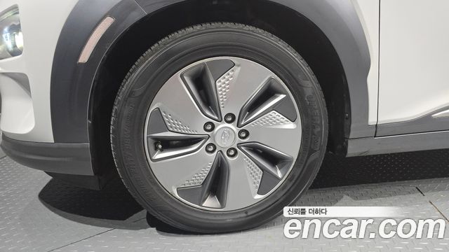 Hyundai Kona из Кореи Encar