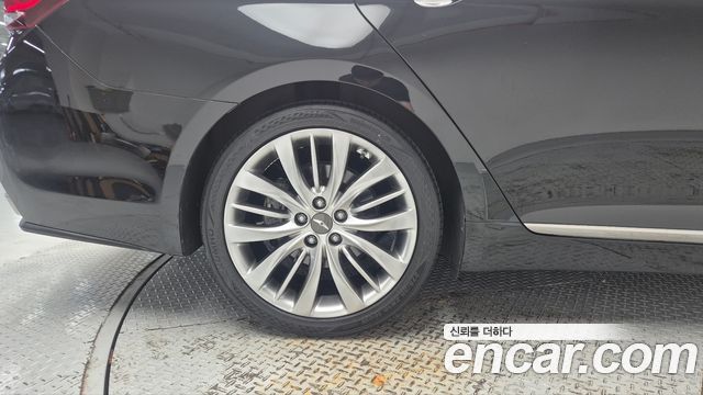 Hyundai Genesis из Кореи Encar