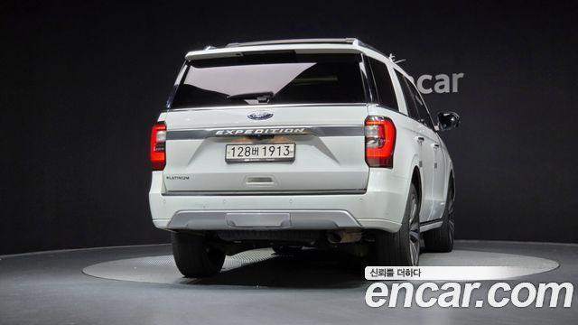 Ford Expedition Platinum 4WD 8Seater — пробег 237 194 км — фото 4 из 5