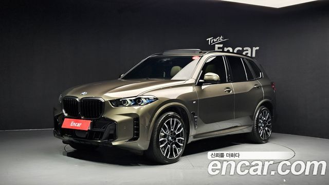 BMW X5 xDrive 40i M Sport — пробег 12 886 км — фото 1 из 5