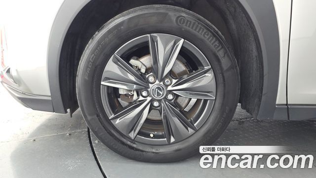 Lexus UX из Кореи Encar