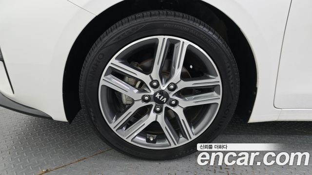 Kia K3 из Кореи Encar