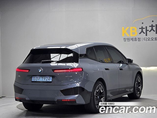 BMW iX из Кореи Encar