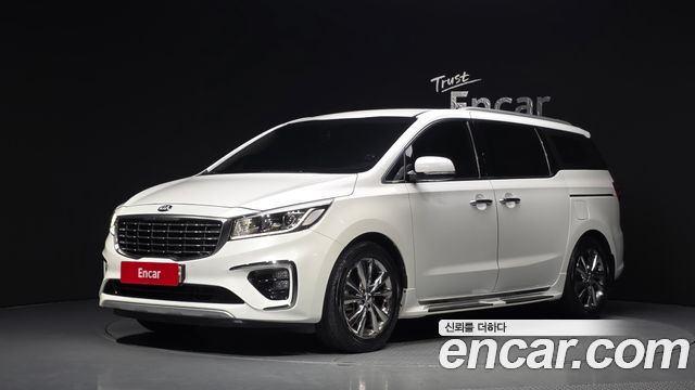 Kia Carnival 9-Seater Prstige — пробег 147 421 км — фото 1 из 5