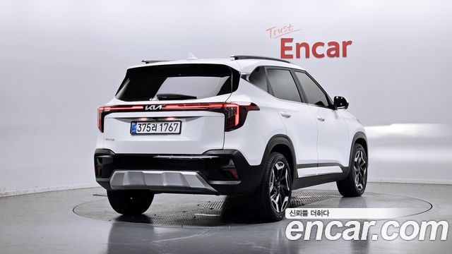 Kia Seltos из Кореи Encar