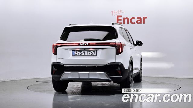 Kia Seltos из Кореи Encar