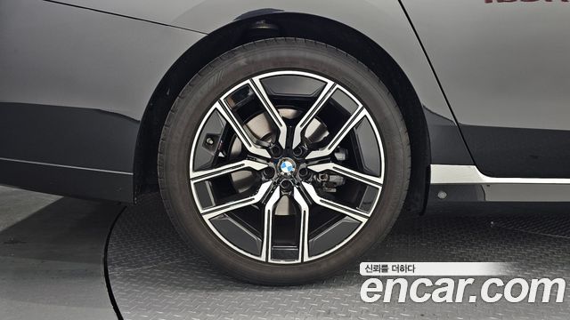 BMW 7-Series из Кореи Encar