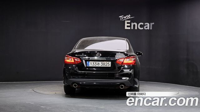 Nissan Altima из Кореи Encar