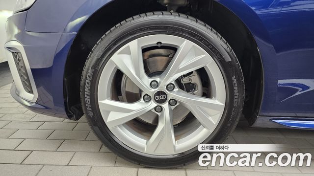 Audi A4 из Кореи Encar