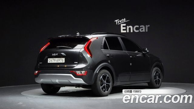 Kia Niro Trendy — пробег 101 842 км — фото 2 из 5