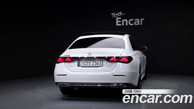 Mercedes-Benz E-Class из Кореи Encar